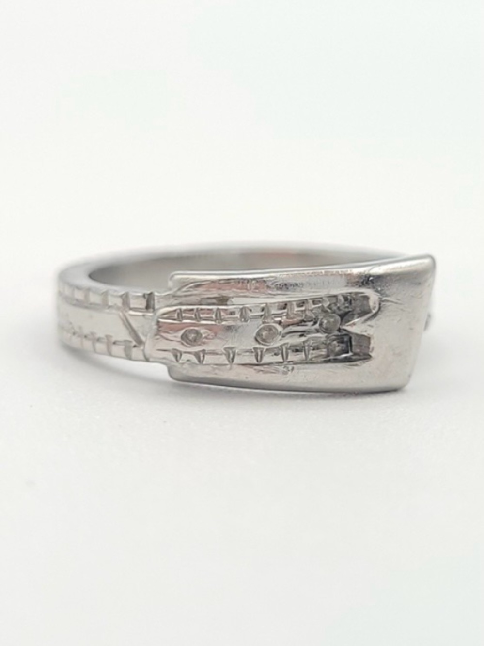 Silver Tone Buckle Ring Textured Wrap Band Size 6 Unisex